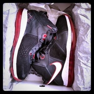 Lebron 8 bred